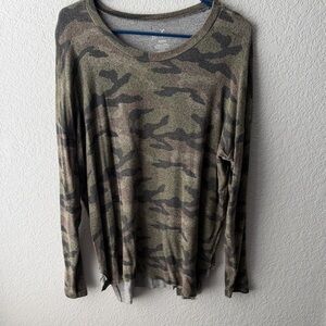 American Eagle Outfitters Camouflage Sweatshirt